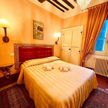 Апарт отель Palazzo Barbini Dimora Storica Кастильоне-дель-Лаго Экстерьер фото