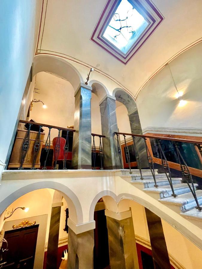 Апарт отель Palazzo Barbini Dimora Storica Кастильоне-дель-Лаго Экстерьер фото