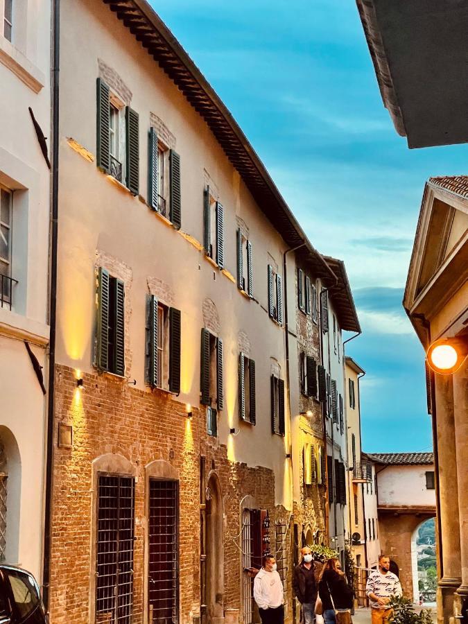 Апарт отель Palazzo Barbini Dimora Storica Кастильоне-дель-Лаго Экстерьер фото