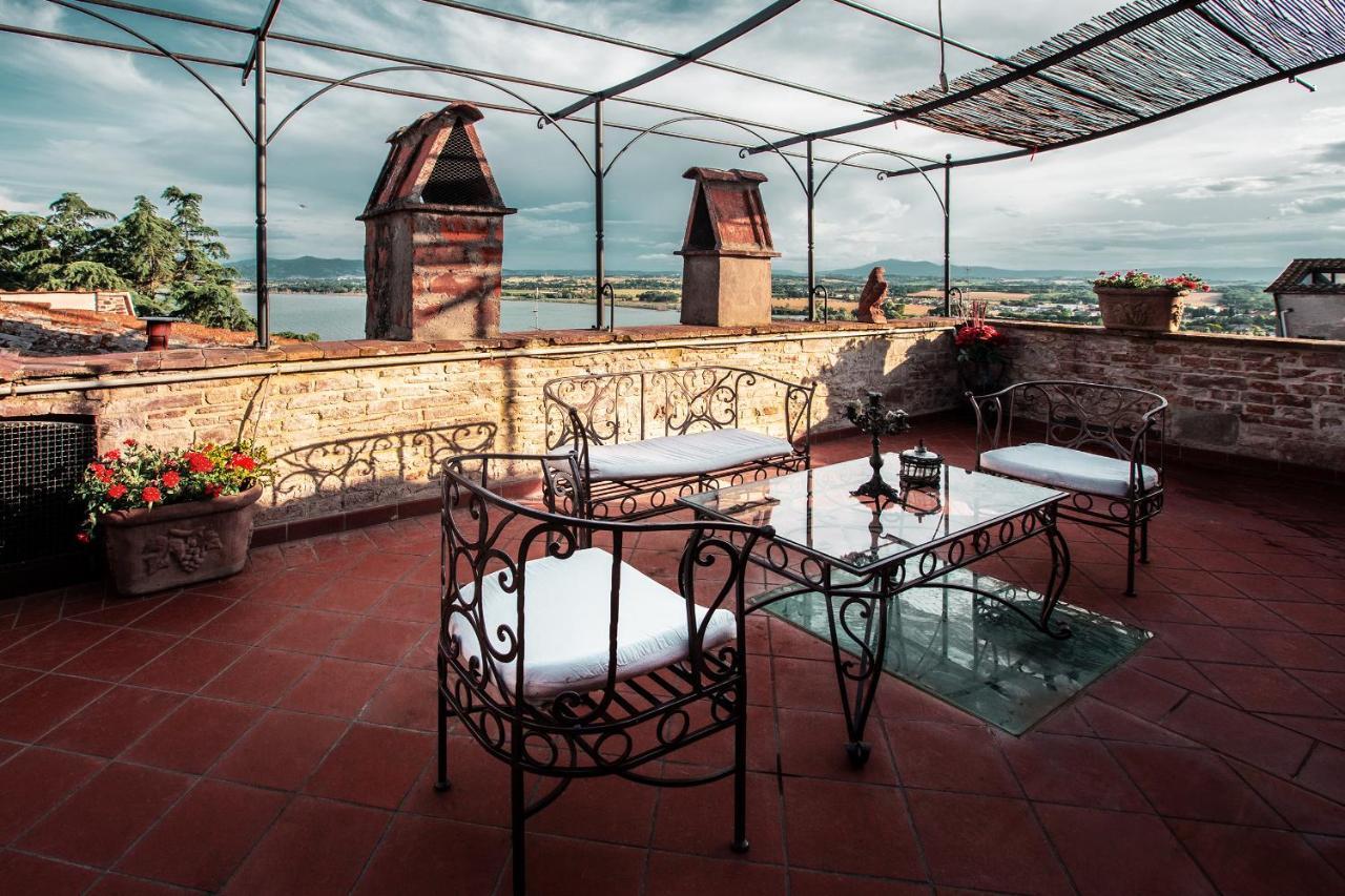 Апарт отель Palazzo Barbini Dimora Storica Кастильоне-дель-Лаго Экстерьер фото